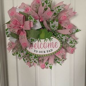 Pink and Green Frog Welcome Wreath